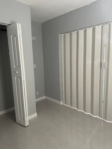 4671 Sunset Lane 2, West Palm Beach, FL 33415