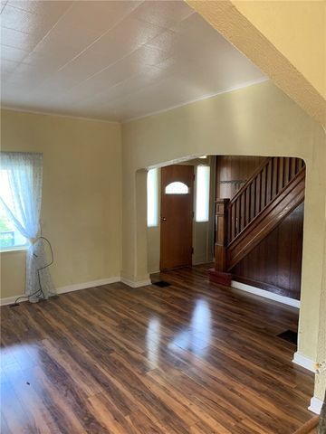 5102 Curry Rd, Baldwin Boro, PA 15236