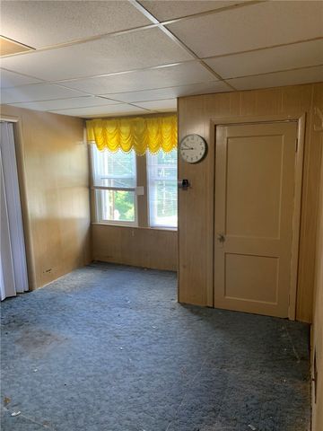 5102 Curry Rd, Baldwin Boro, PA 15236