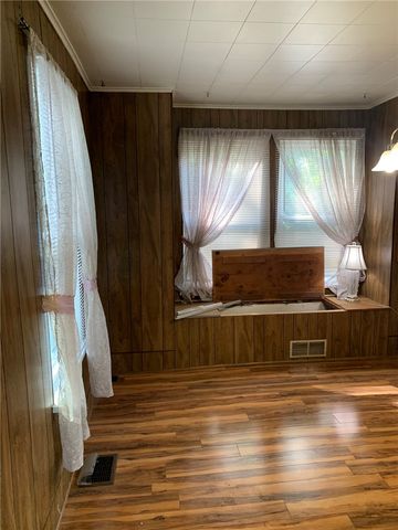 5102 Curry Rd, Baldwin Boro, PA 15236