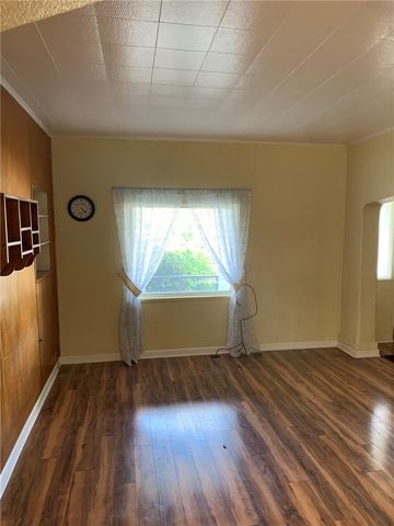 5102 Curry Rd, Baldwin Boro, PA 15236