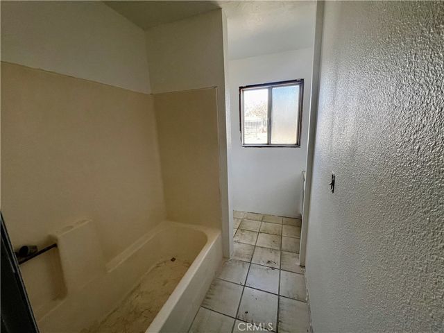 6386 Linda Lee Drive, Yucca Valley, CA 92284