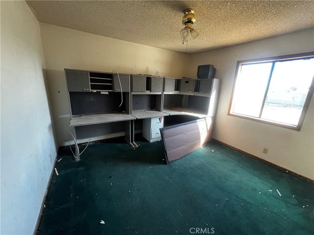 6386 Linda Lee Drive, Yucca Valley, CA 92284