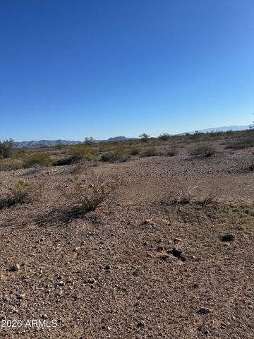 4275X W Glendale Avenue 8, Tonopah, AZ 85354