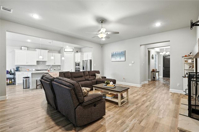 2772 Lisa Maria Street, Burleson, TX 76028