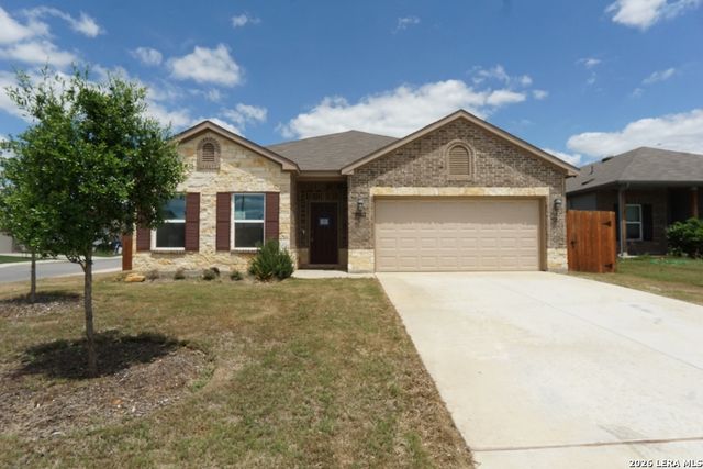 19902 Lonesome Dove, Lytle, TX 78052