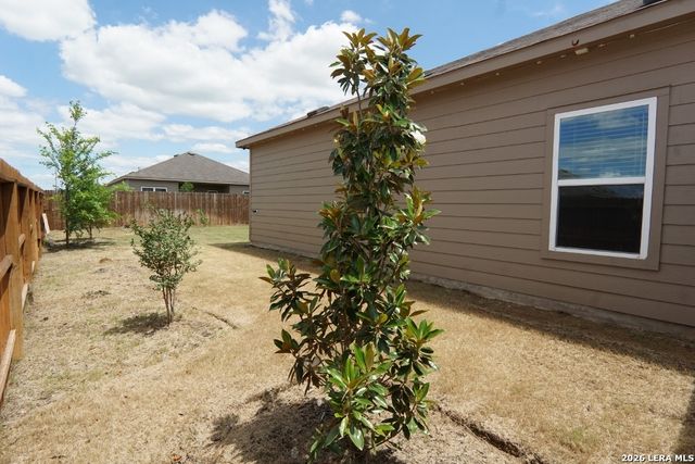 19902 Lonesome Dove, Lytle, TX 78052