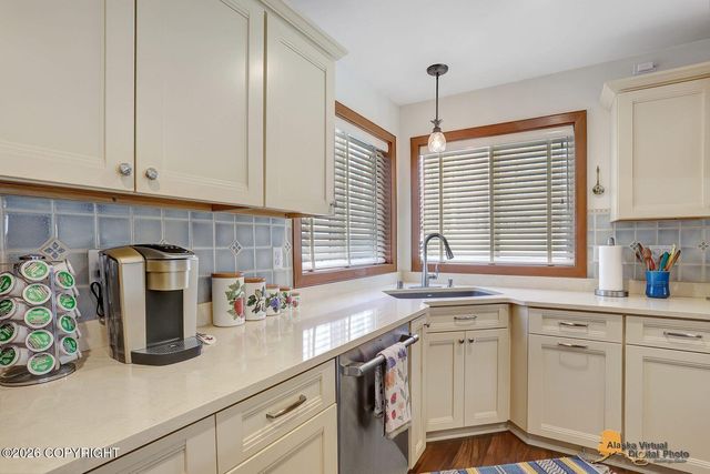 5068 S Snowshoe Parkway, Wasilla, AK 99654