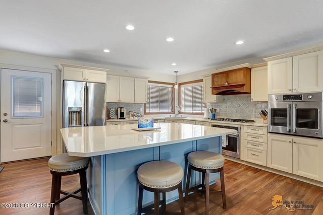 5068 S Snowshoe Parkway, Wasilla, AK 99654