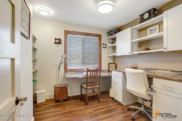 5068 S Snowshoe Parkway, Wasilla, AK 99654