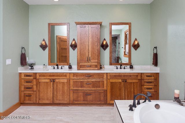 5068 S Snowshoe Parkway, Wasilla, AK 99654