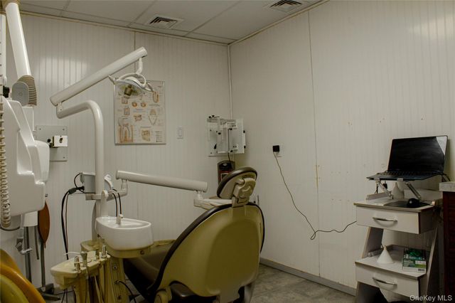 551 Crescent Street, Brooklyn, NY 11208