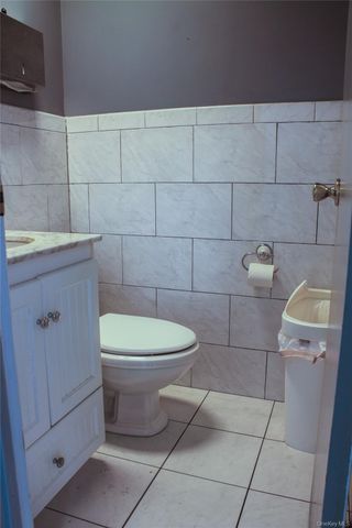 551 Crescent Street, Brooklyn, NY 11208