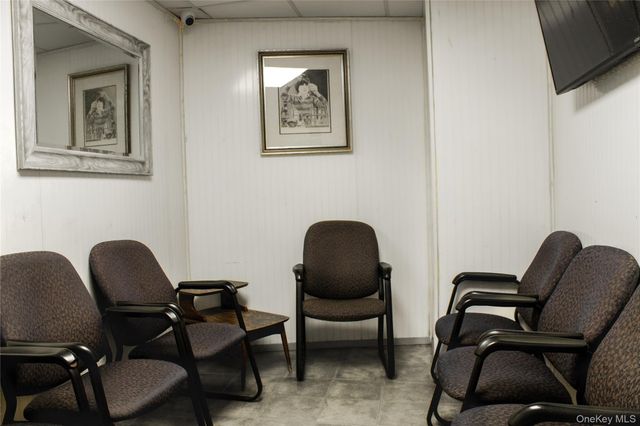 551 Crescent Street, Brooklyn, NY 11208