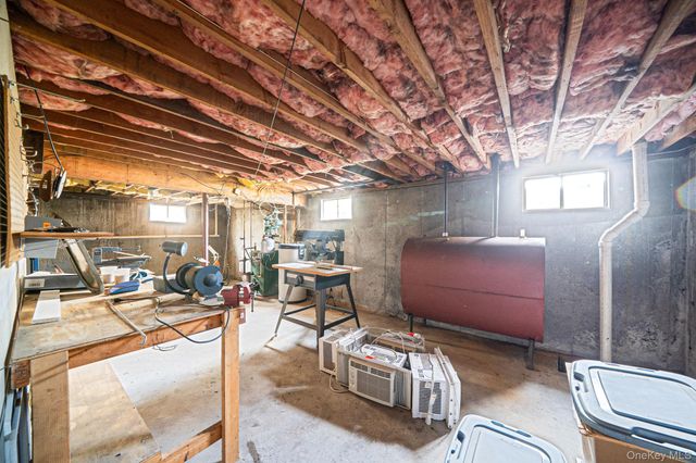 72 W Dennis Lane, Coram, NY 11727