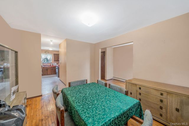 72 W Dennis Lane, Coram, NY 11727