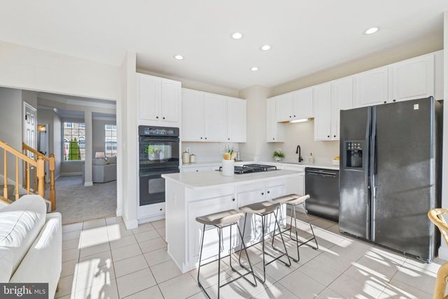867 STONEFIELD SQ NE, Leesburg, VA 20176
