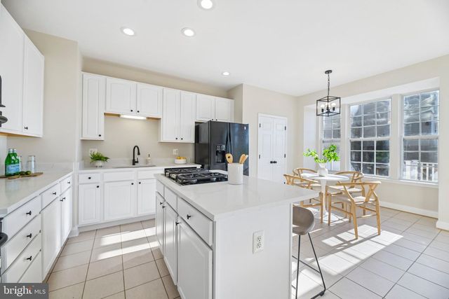 867 STONEFIELD SQ NE, Leesburg, VA 20176