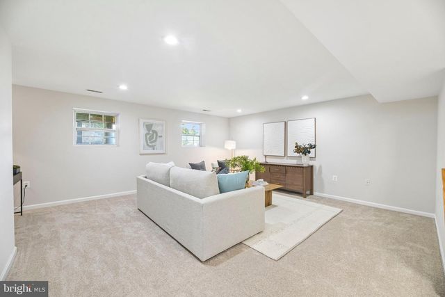 867 STONEFIELD SQ NE, Leesburg, VA 20176