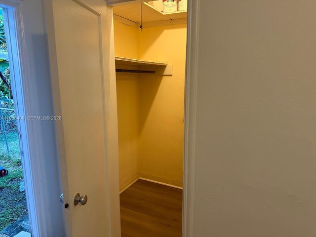 340 Mendoza Ave 2, Miami, FL 33134