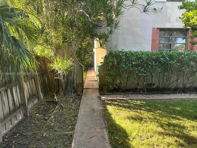 340 Mendoza Ave 2, Miami, FL 33134