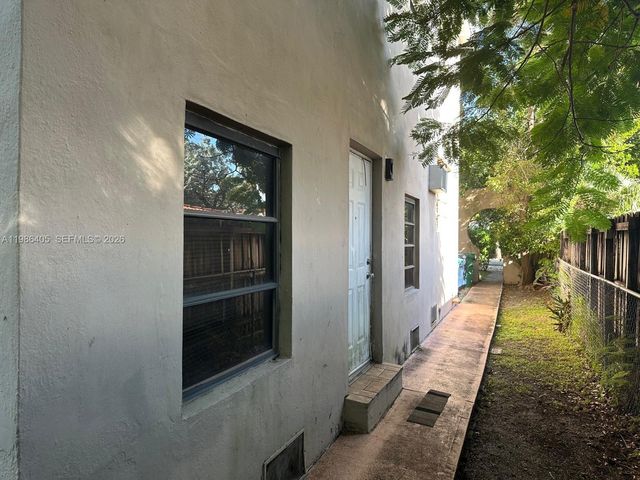 340 Mendoza Ave 2, Miami, FL 33134