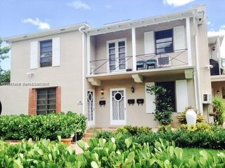 340 Mendoza Ave 2, Miami, FL 33134