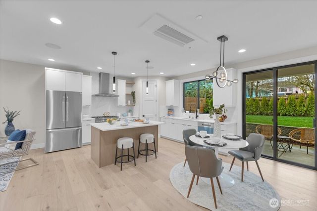 4025 172nd Avenue NE, Redmond, WA 98052
