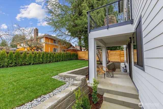 4025 172nd Avenue NE, Redmond, WA 98052