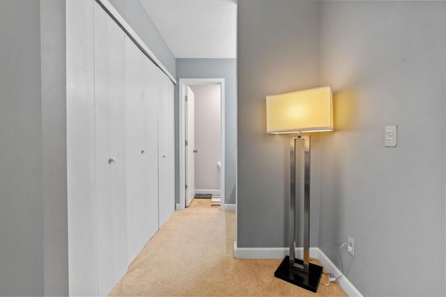 2009 E 122nd Street C8, Burnsville, MN 55337