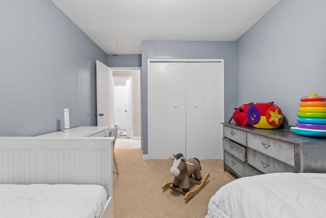 2009 E 122nd Street C8, Burnsville, MN 55337