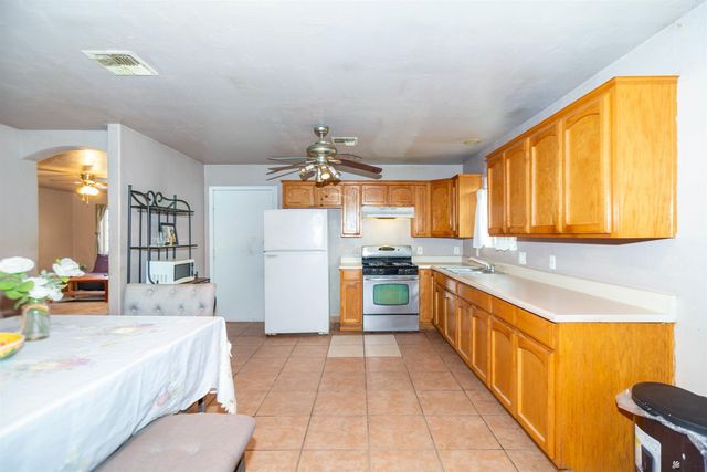 272 S 7 Ave, Yuma, AZ 85364