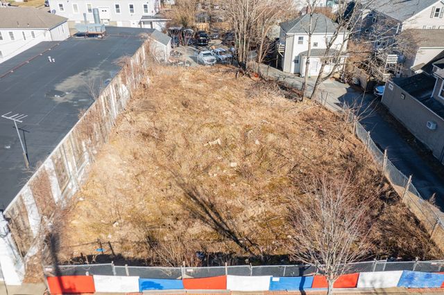 291 Court St, Plymouth, MA 02360