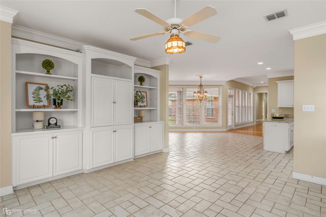 101 Chesterton Court, Bossier City, LA 71111