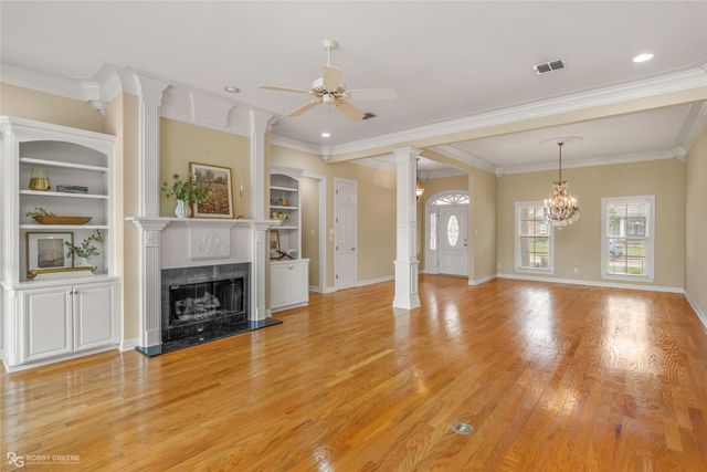 101 Chesterton Court, Bossier City, LA 71111