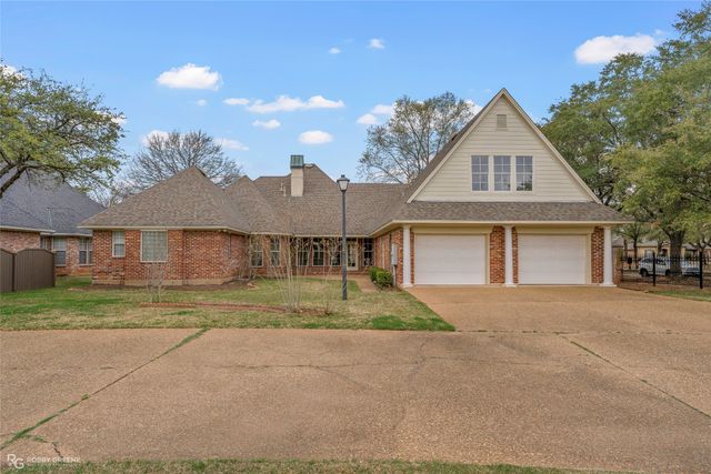 101 Chesterton Court, Bossier City, LA 71111
