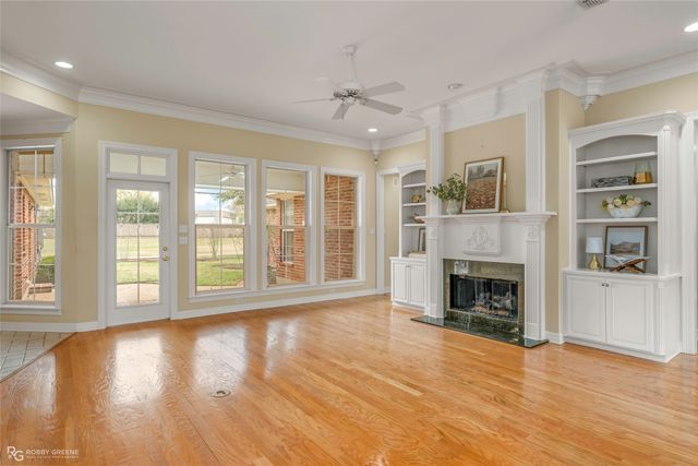 101 Chesterton Court, Bossier City, LA 71111