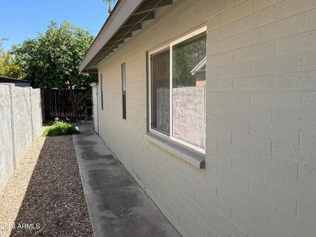 2412 E MARMORA Street, Phoenix, AZ 85032