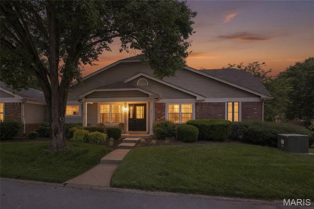 15711 Eldon Ridge Drive, Chesterfield, MO 63017