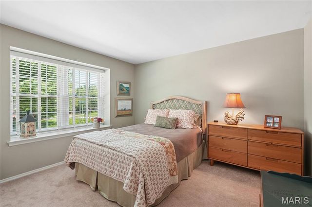 15711 Eldon Ridge Drive, Chesterfield, MO 63017