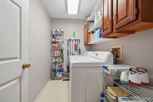 15711 Eldon Ridge Drive, Chesterfield, MO 63017