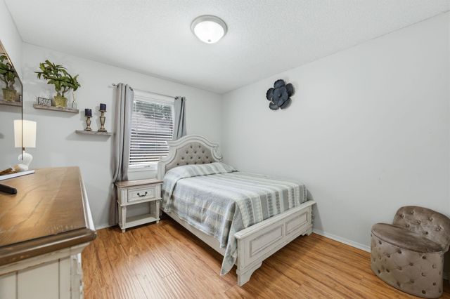 11814 W Jamesburg St, Wichita, KS 67212