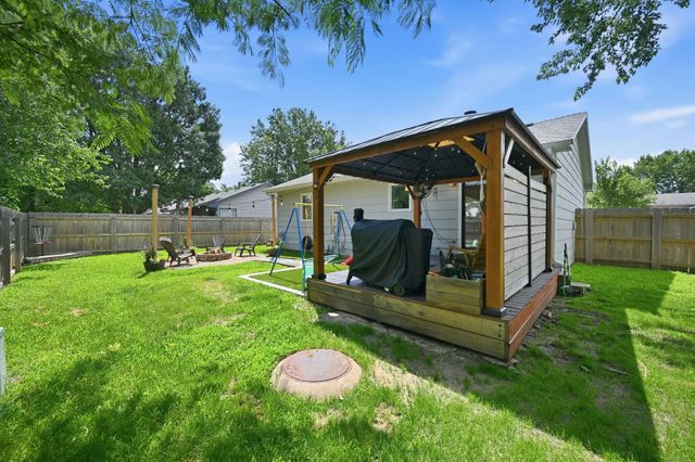 11814 W Jamesburg St, Wichita, KS 67212