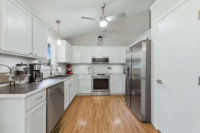 11814 W Jamesburg St, Wichita, KS 67212