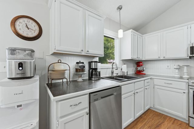 11814 W Jamesburg St, Wichita, KS 67212