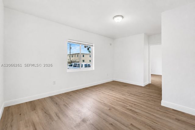 8329 NW 5th Ave 1, Miami, FL 33150