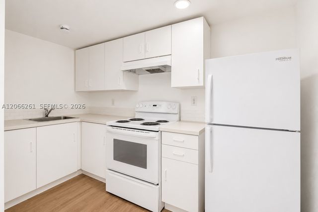 8329 NW 5th Ave 1, Miami, FL 33150
