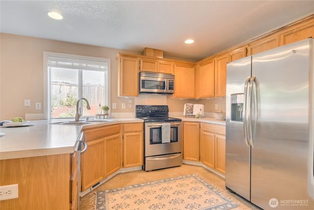 7316 33rd Avenue NE, Lacey, WA 98516