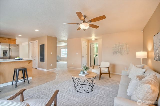 7316 33rd Avenue NE, Lacey, WA 98516