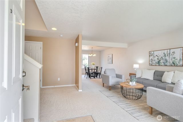 7316 33rd Avenue NE, Lacey, WA 98516